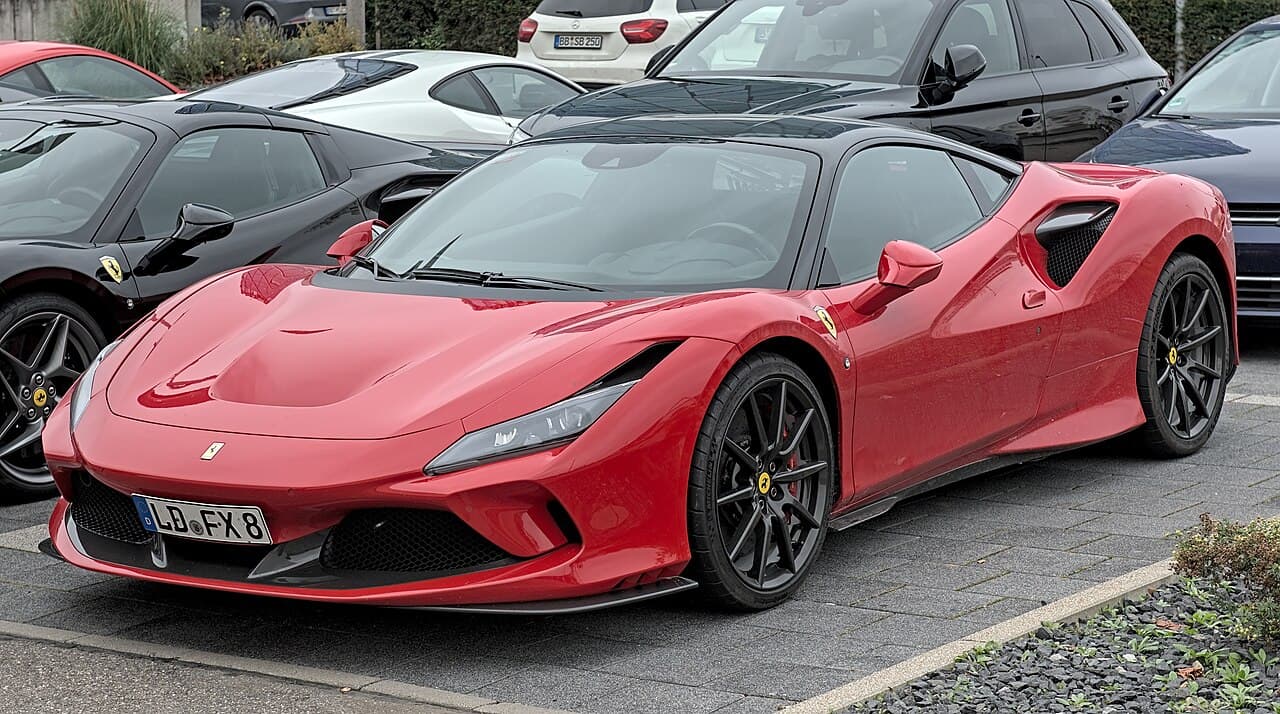Ferrari F8 Tributo 2021