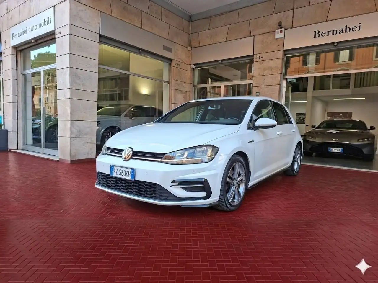 Volkswagen Golf 2019 - Photo 1